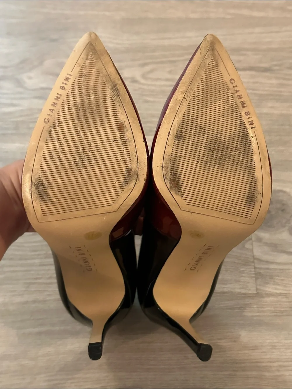 Gianni Bini shiny red